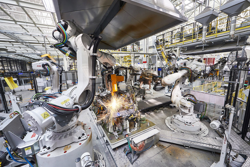 La robotique d'ABB au service du réseau d'usines de véhicules électriques du groupe Renault
